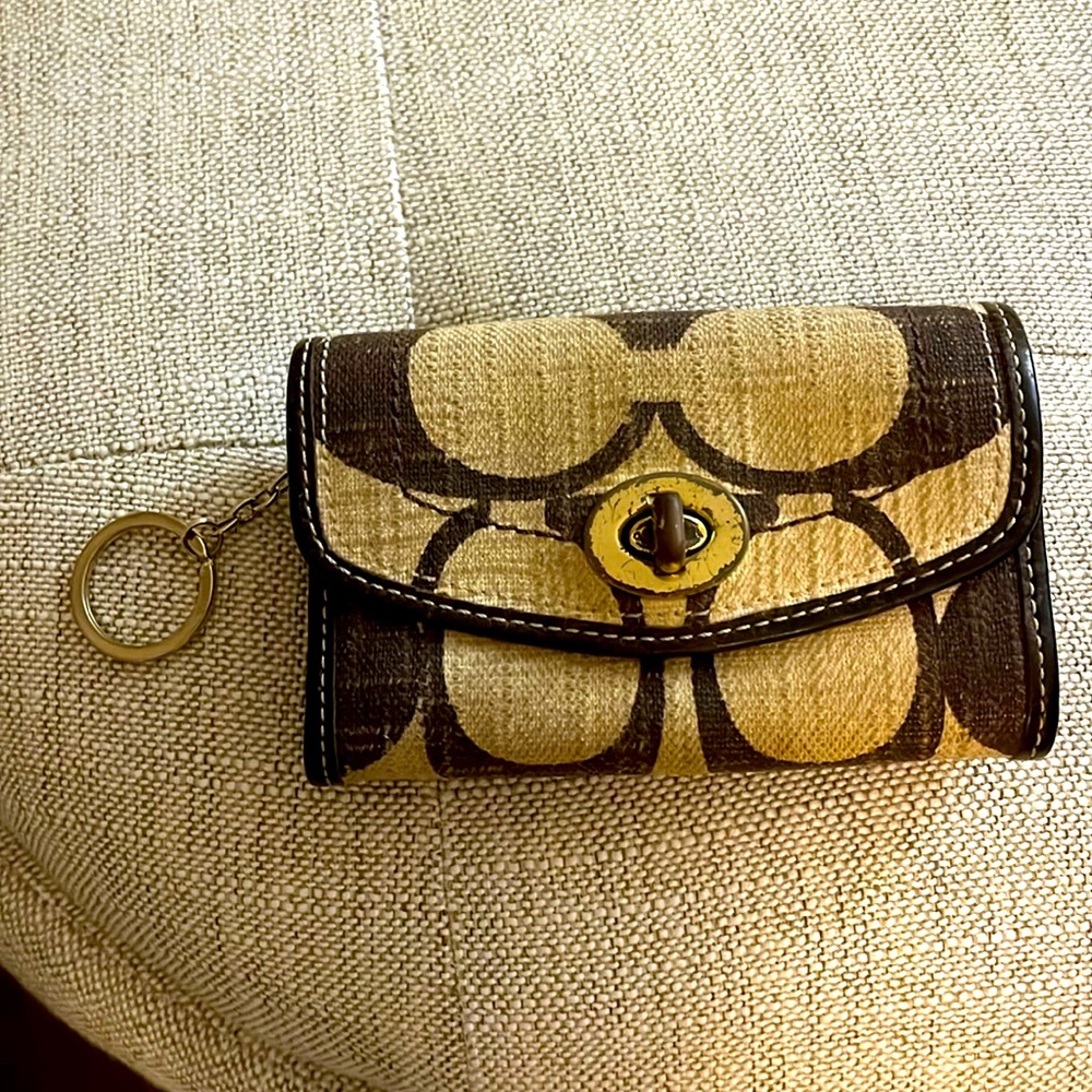 Authentic Coach Signature Wallet Khaki Brown Turnlock Zip Coin Key Chain